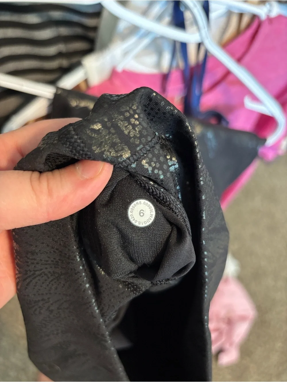 Lululemon Women Size 6 Activewear Leggings Textured Black Silver